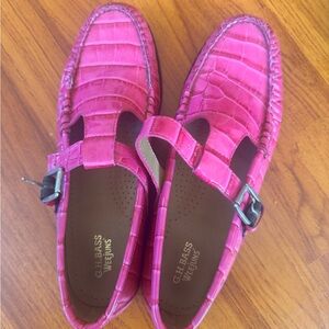 G.H. Bass & Co. Pink Croc-Embossed Mary Jane Loafers